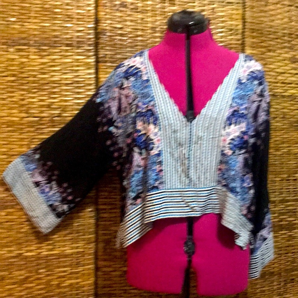 EUC Free People Blue black pink stripe polkadot floral V-neck crop Top blouse S - Picture 1 of 8